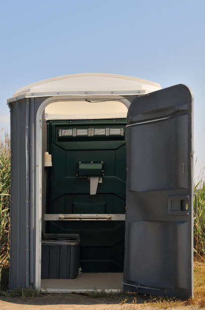Best Handicap porta potty rental  in Wamac, IL